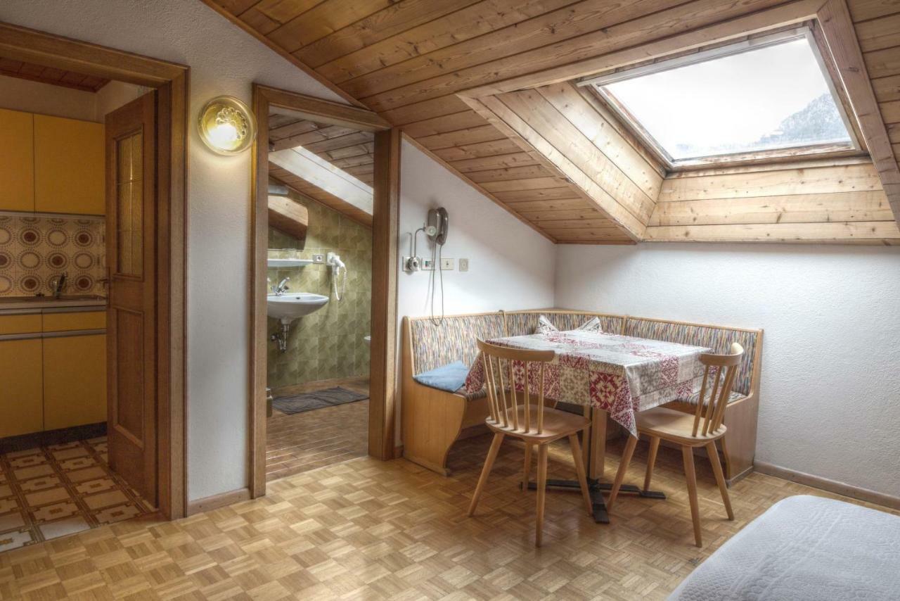 Holiday Apartments Costanzi Ορτιζέι Εξωτερικό φωτογραφία