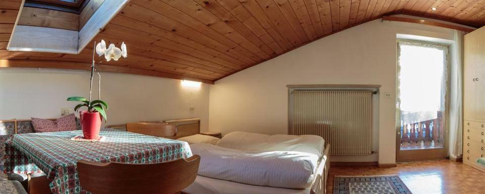 Holiday Apartments Costanzi Ορτιζέι Εξωτερικό φωτογραφία