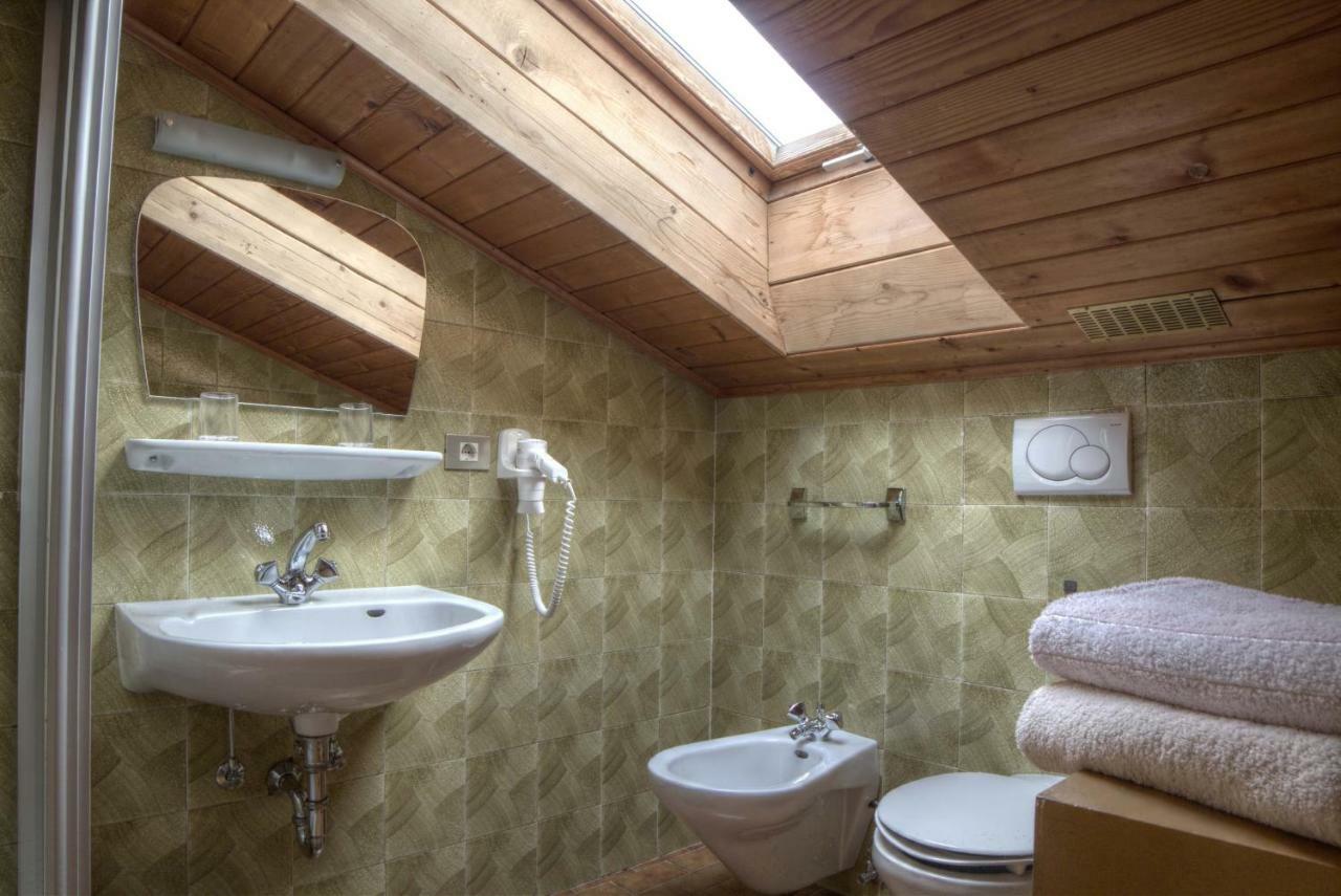 Holiday Apartments Costanzi Ορτιζέι Εξωτερικό φωτογραφία