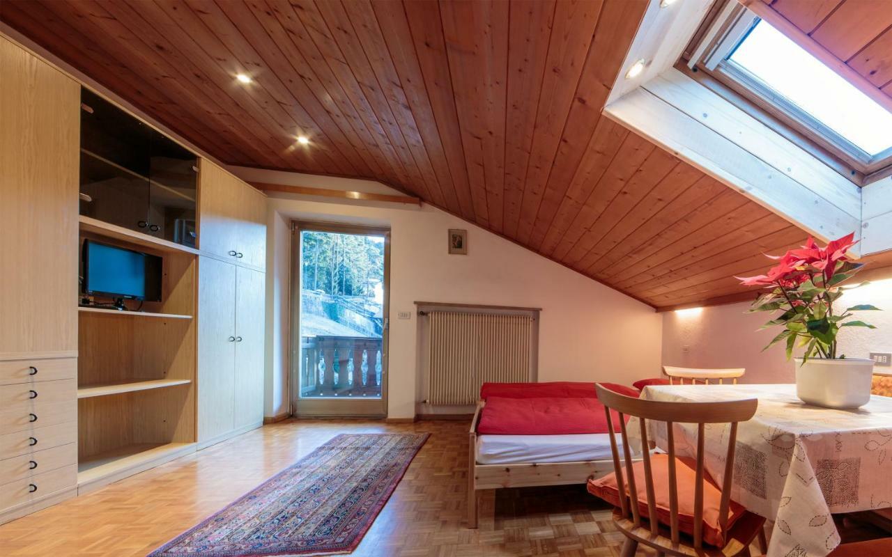 Holiday Apartments Costanzi Ορτιζέι Εξωτερικό φωτογραφία
