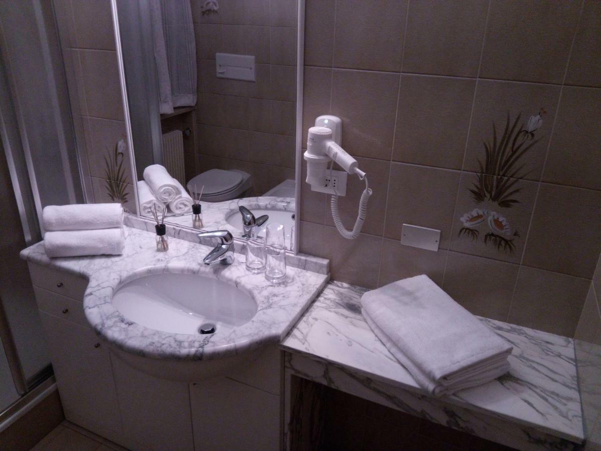 Holiday Apartments Costanzi Ορτιζέι Εξωτερικό φωτογραφία